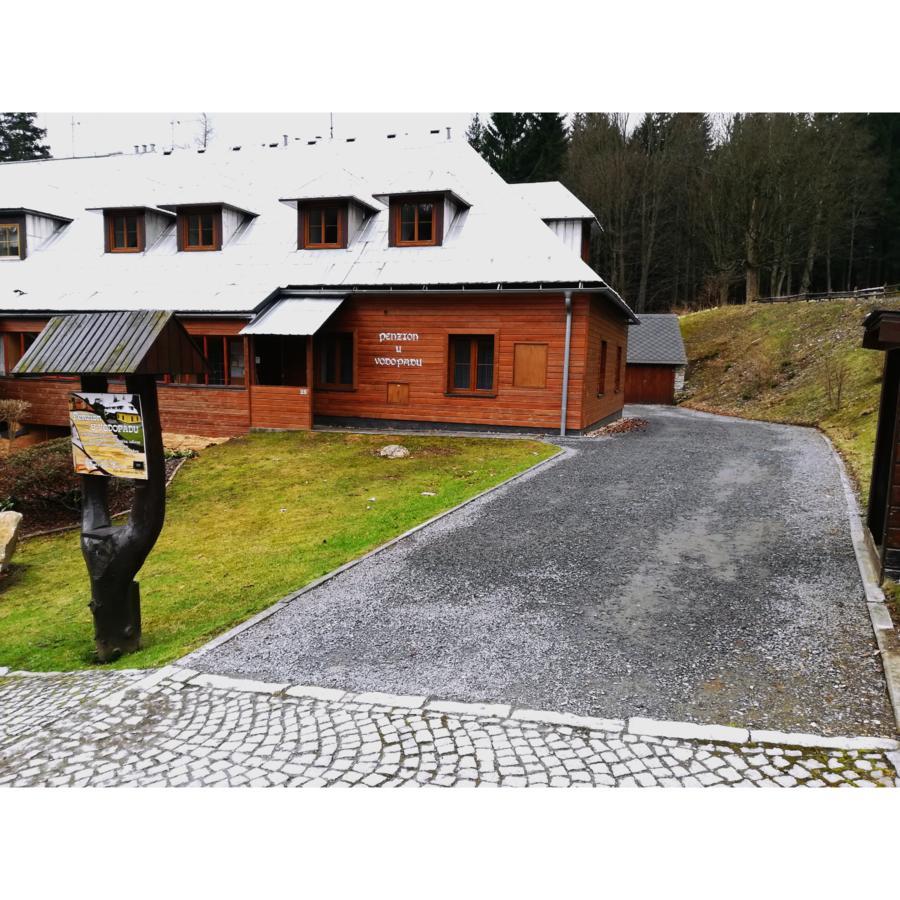 Penzion U Vodopadu Karlova Studánka Exteriör bild